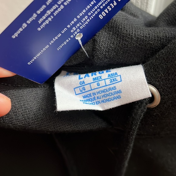 Champion reverse weave black hoodie large nwt - Picture 2 of 3